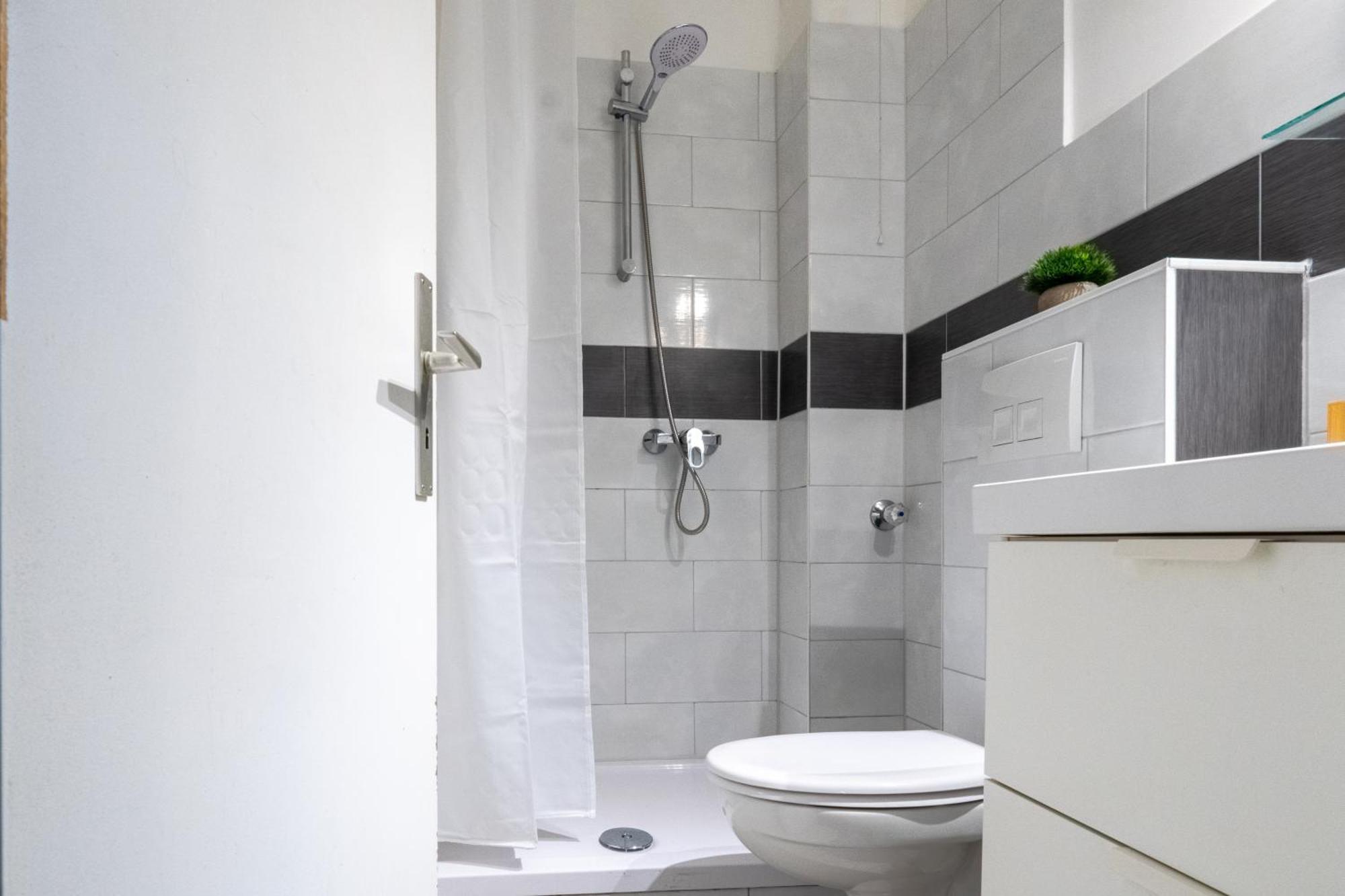 Grosses Apartment Mit 2 Balkonen Zentral Am Nordertor Фленсбург Экстерьер фото